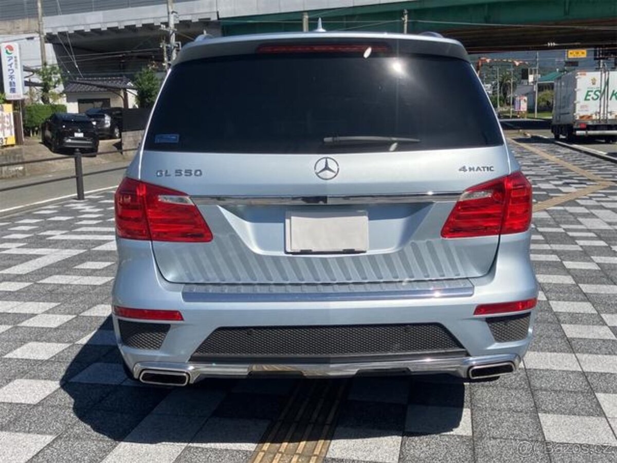 Mercedes Benz GL500 - 7