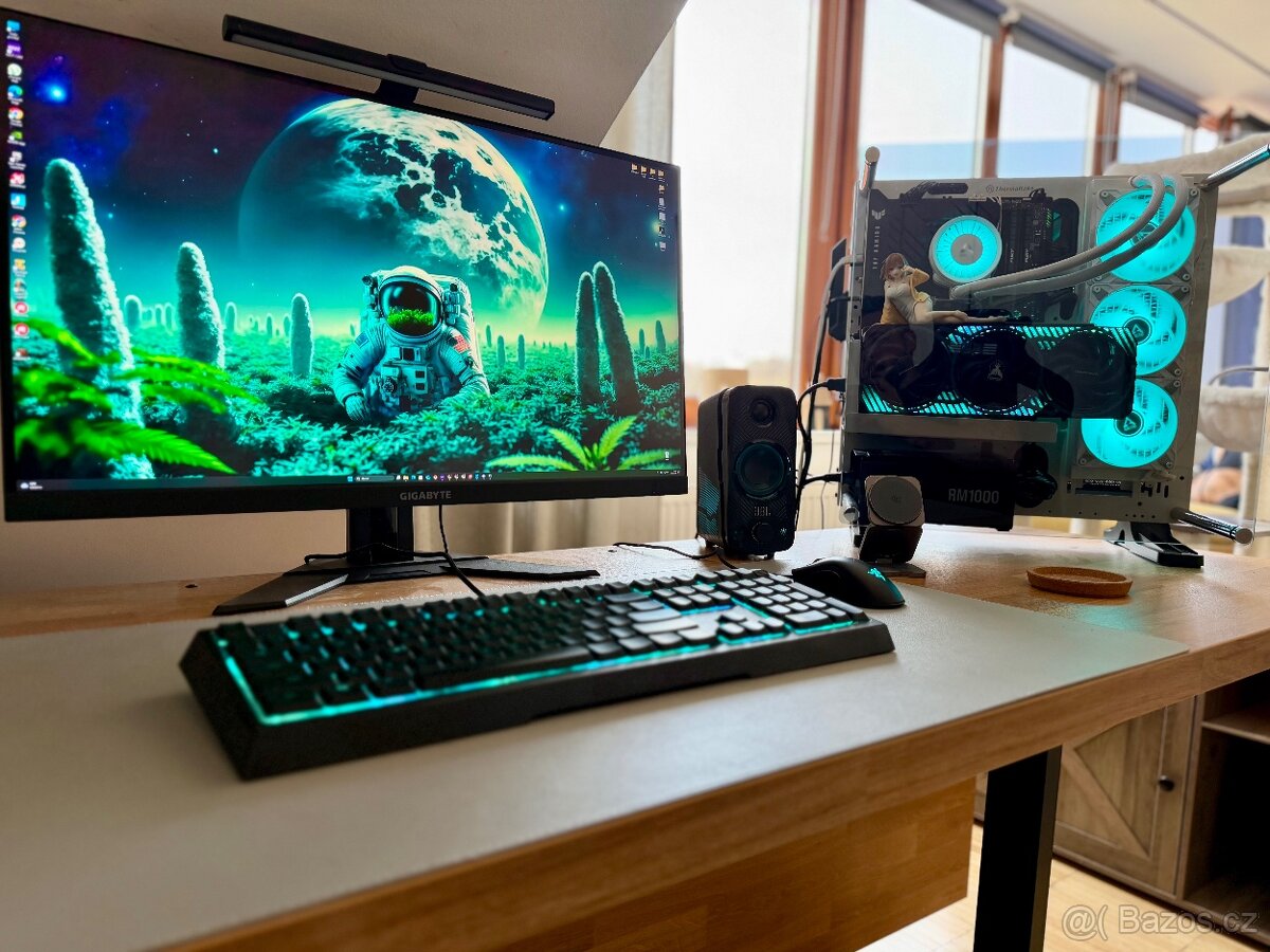 Prodám výkonný herní pc setup z rtx 4080 - 7
