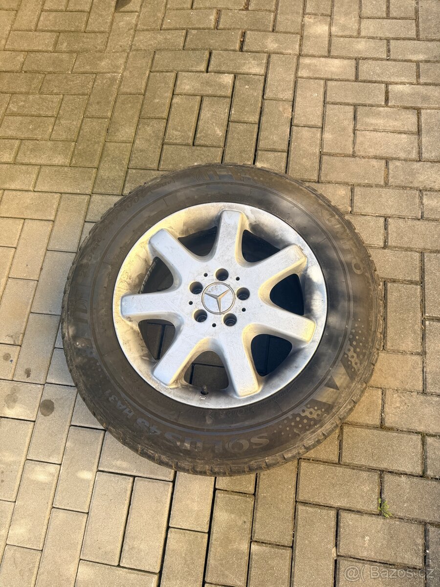 Kumho 255/60 R17 - 7