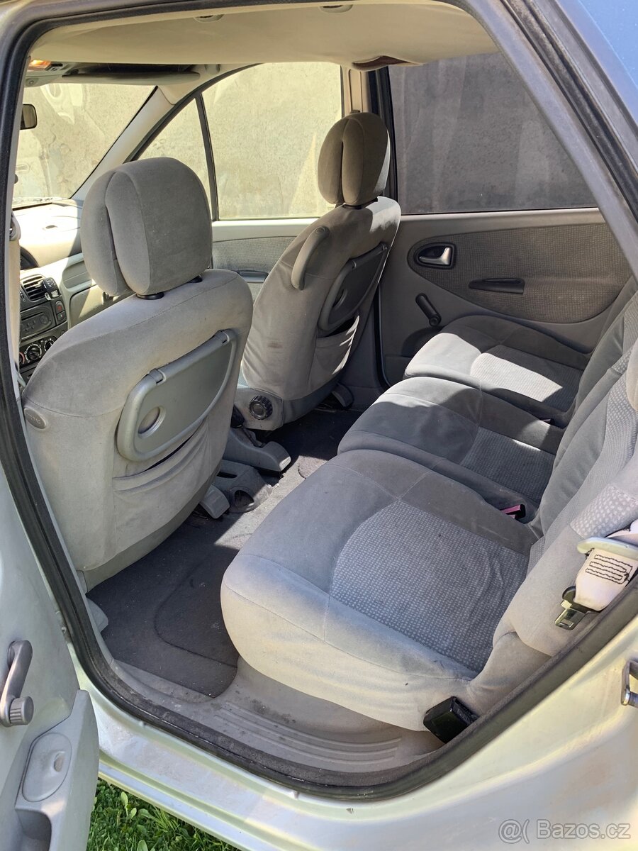 renault scenic - 7