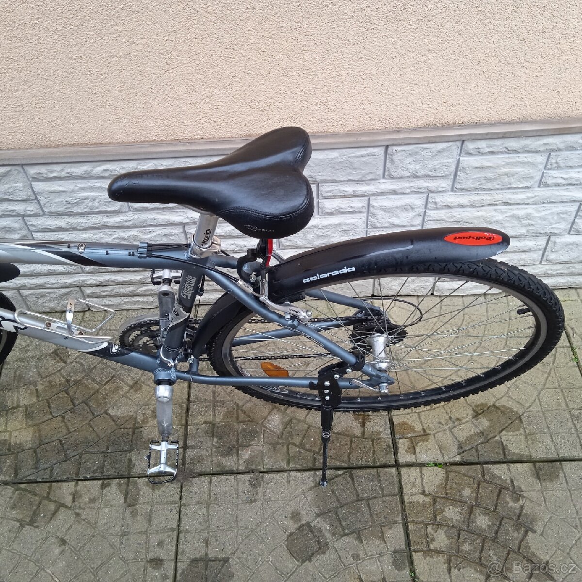 Prodám trekové kolo Kellys - 7