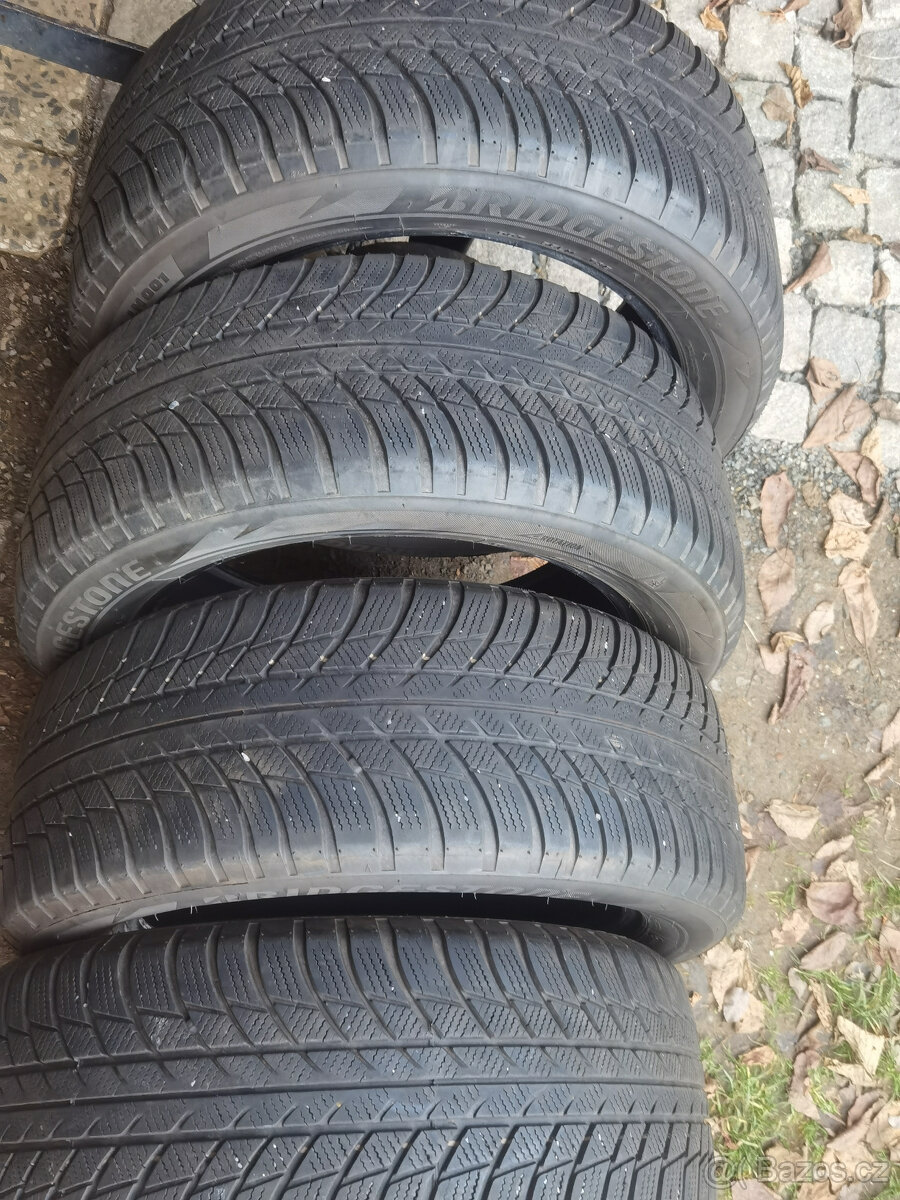 zimní 215 55 17 Bridgestone - 7