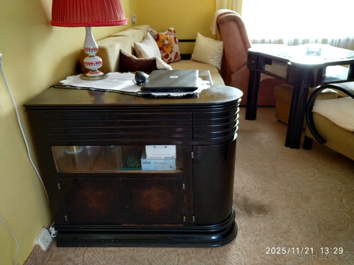 Starožitný nábytek - obývák - 7