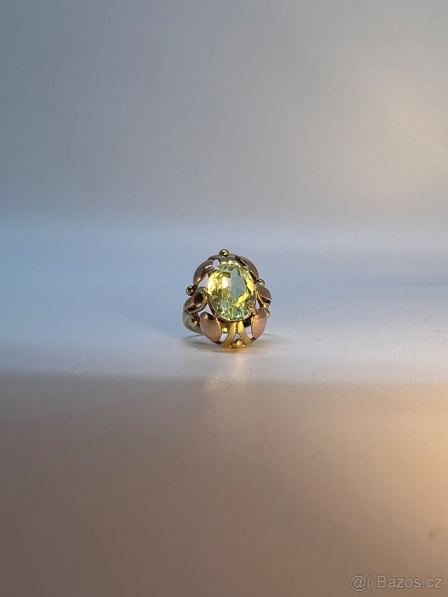 Krásný zlatý prsten - peridot - 7