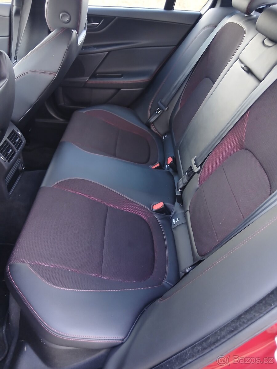 Jaguar xe 2.0d R-type - 7