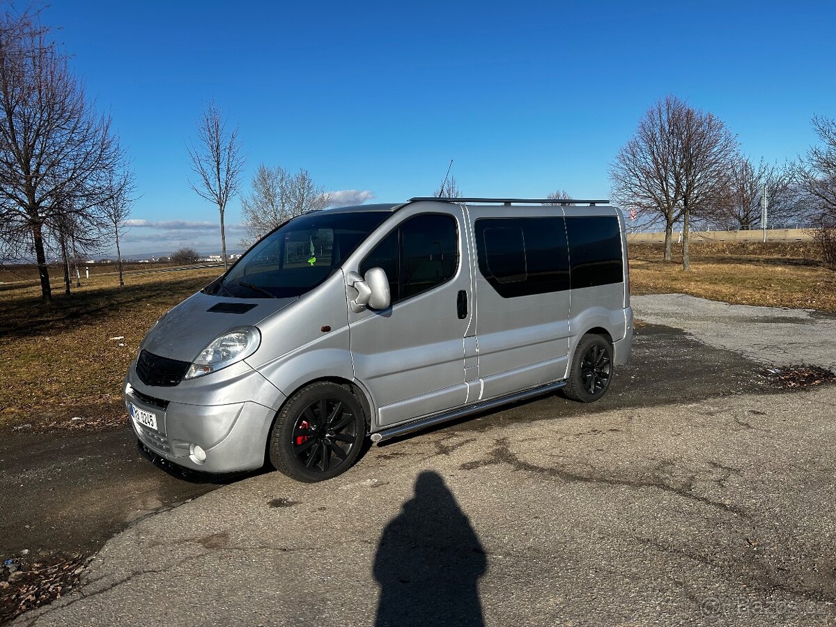 Opel Vivaro 2.0 - 7