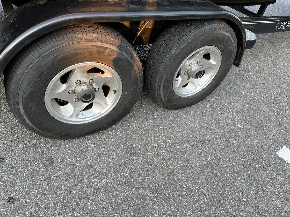 Kajutová loď CROWNLINE 250 CR - 7