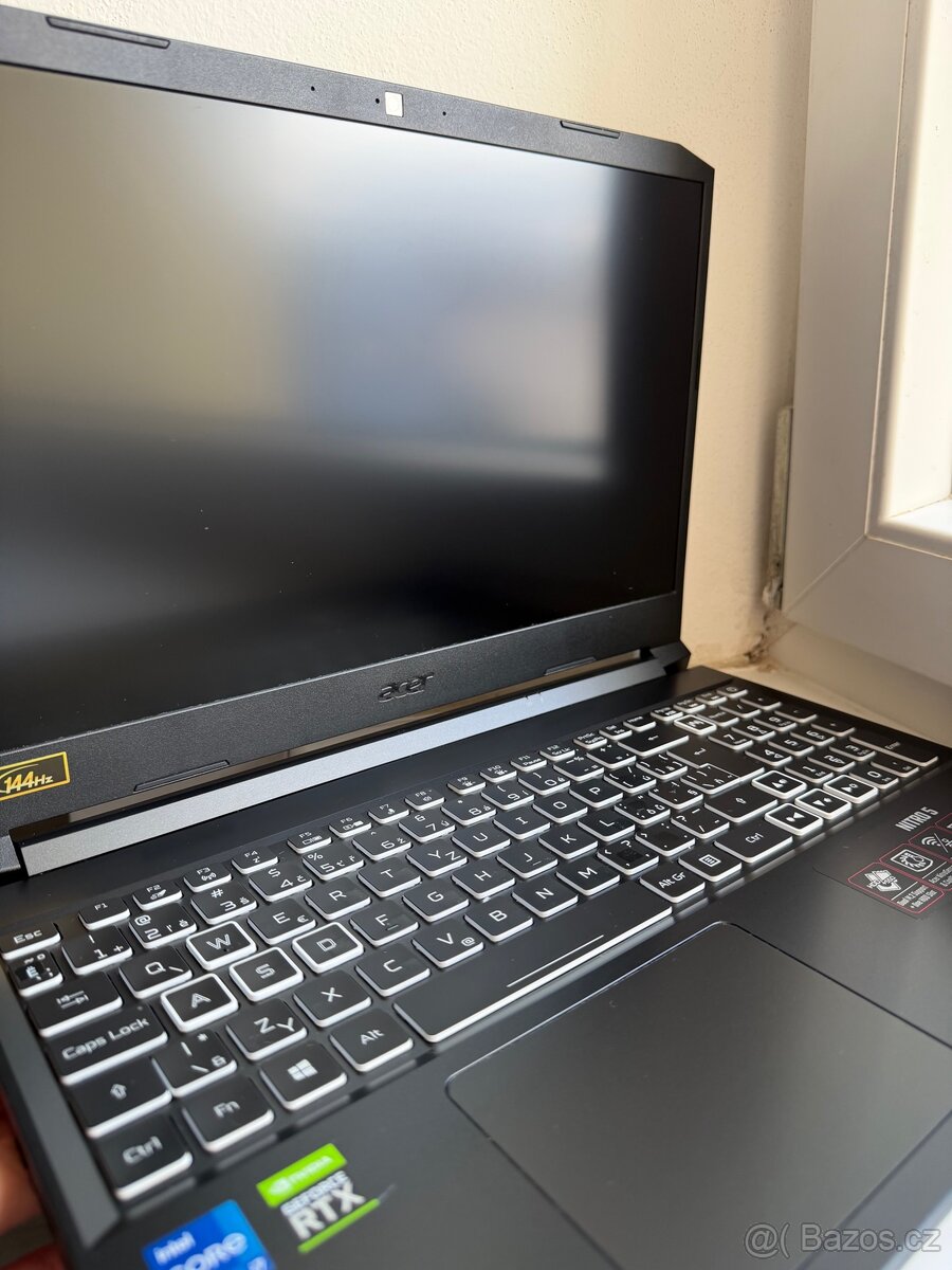 Acer Nitro 5 AN515-57 – i7 - 7