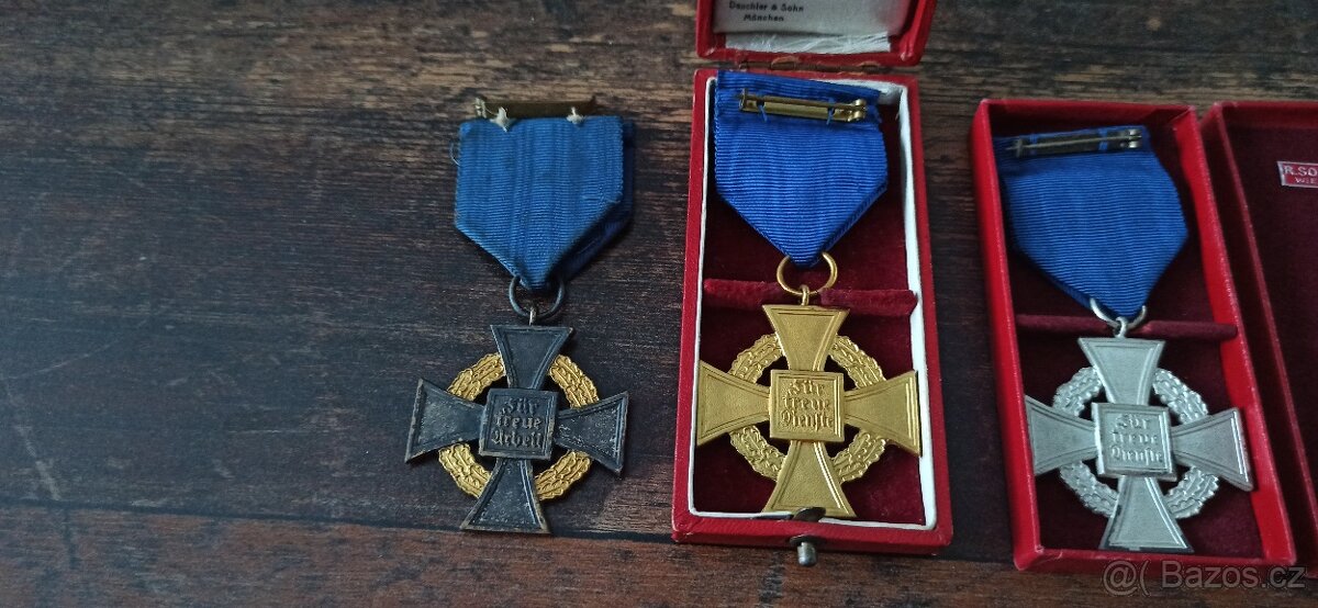 Medaile, vyznamenání, odznaky Německo. - 7