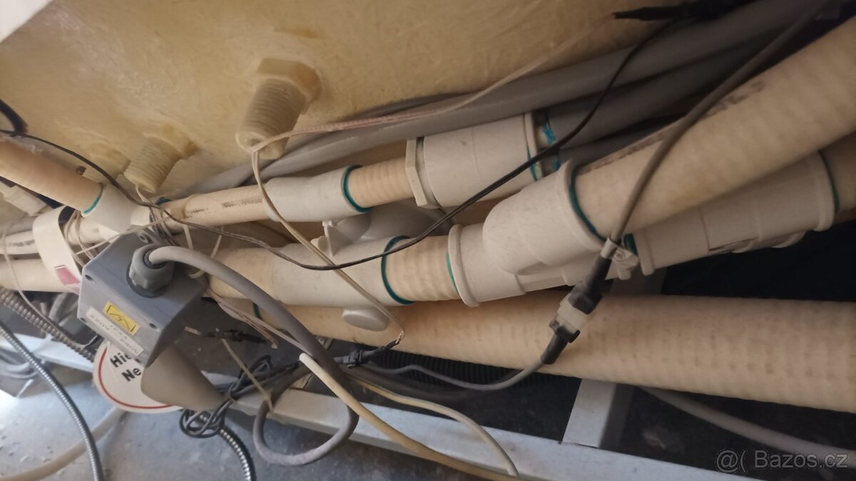 Prodám vířivou vanu - 7