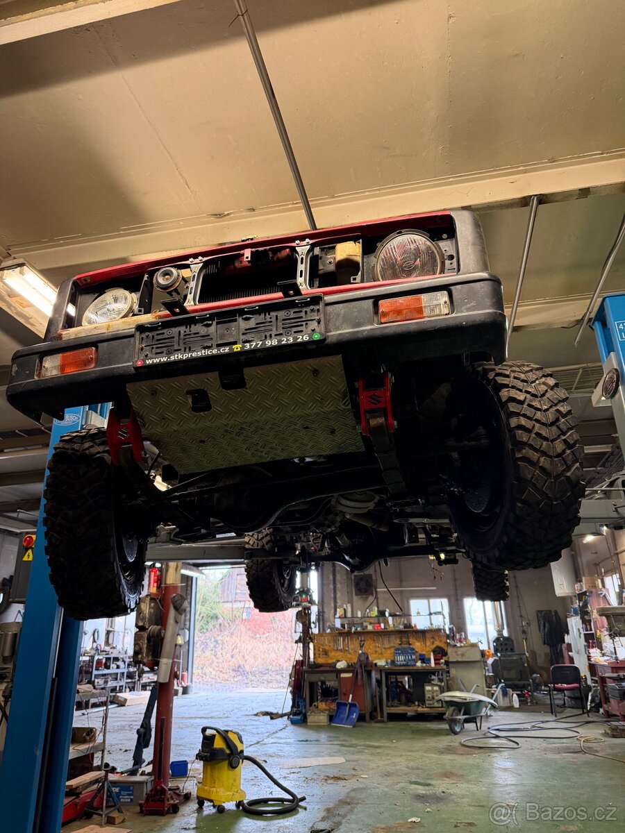 Suzuki samurai 1.3i stříkačka - 7