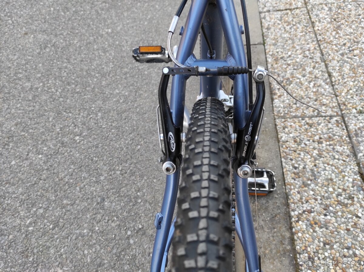 Jízdní kolo FELT - 7