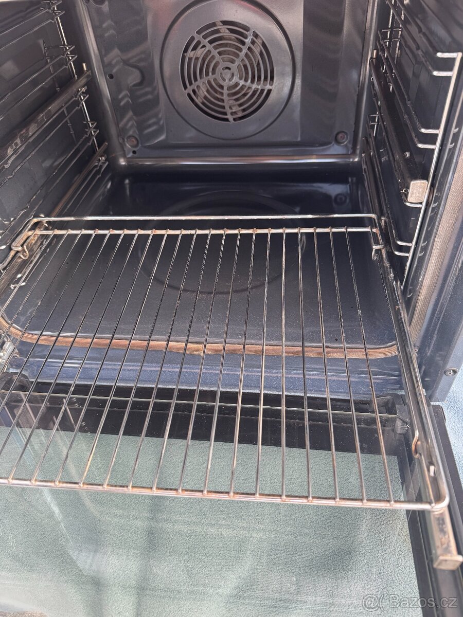 Pyrolytická trouba IKEA Mirakulos vestavná - 7