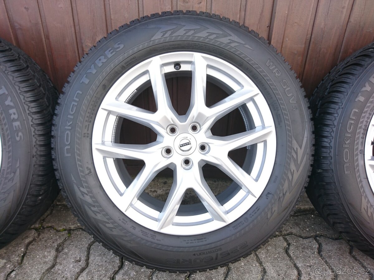 VOLVO XC 60 alu 18 zimní pneu Nokian 235/60/18 originalni - 7