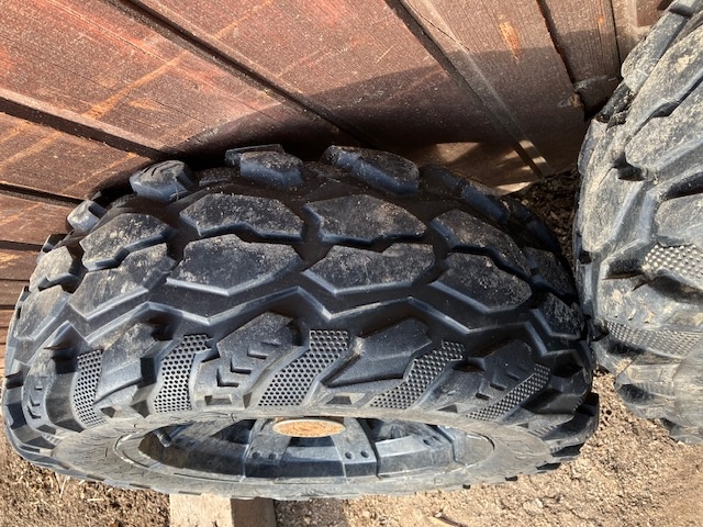 Prodám pneu na čtyřkolku - 7