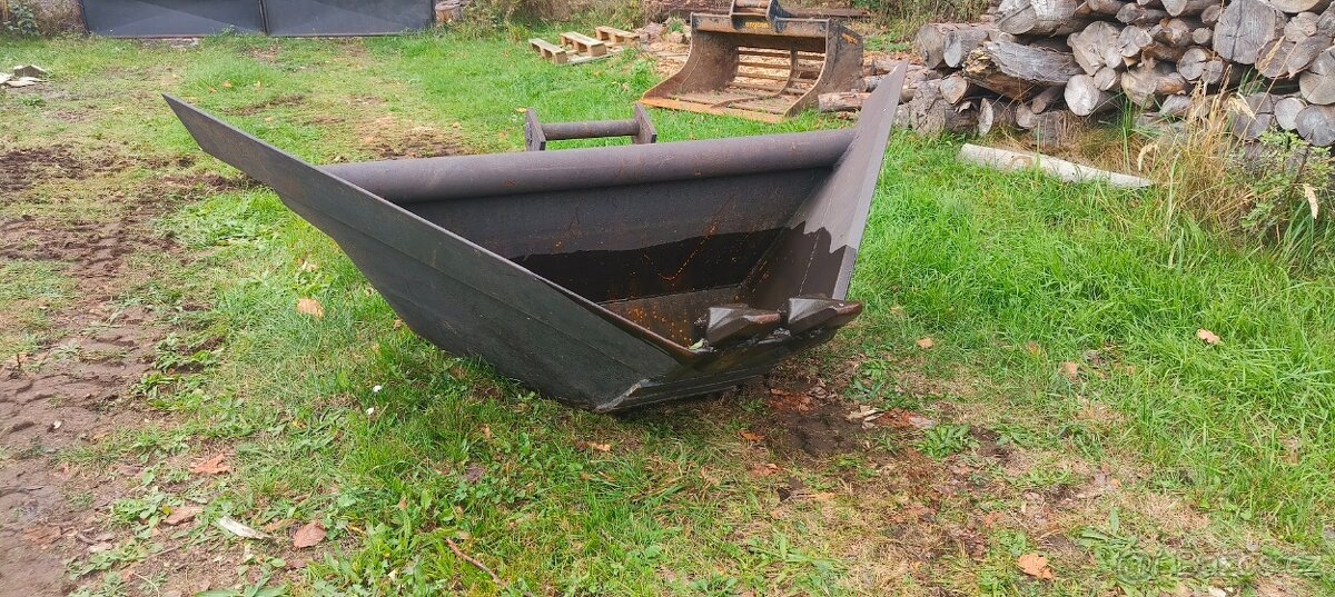Příkopová lžíce s45 - 7