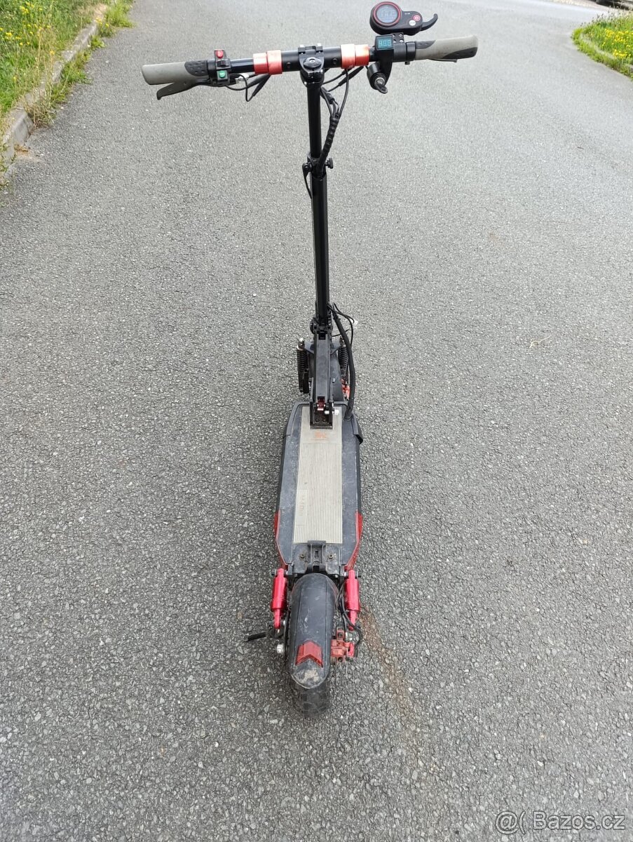 Elektrokoloběžka - nepojízdná (náhradní díly) - 7