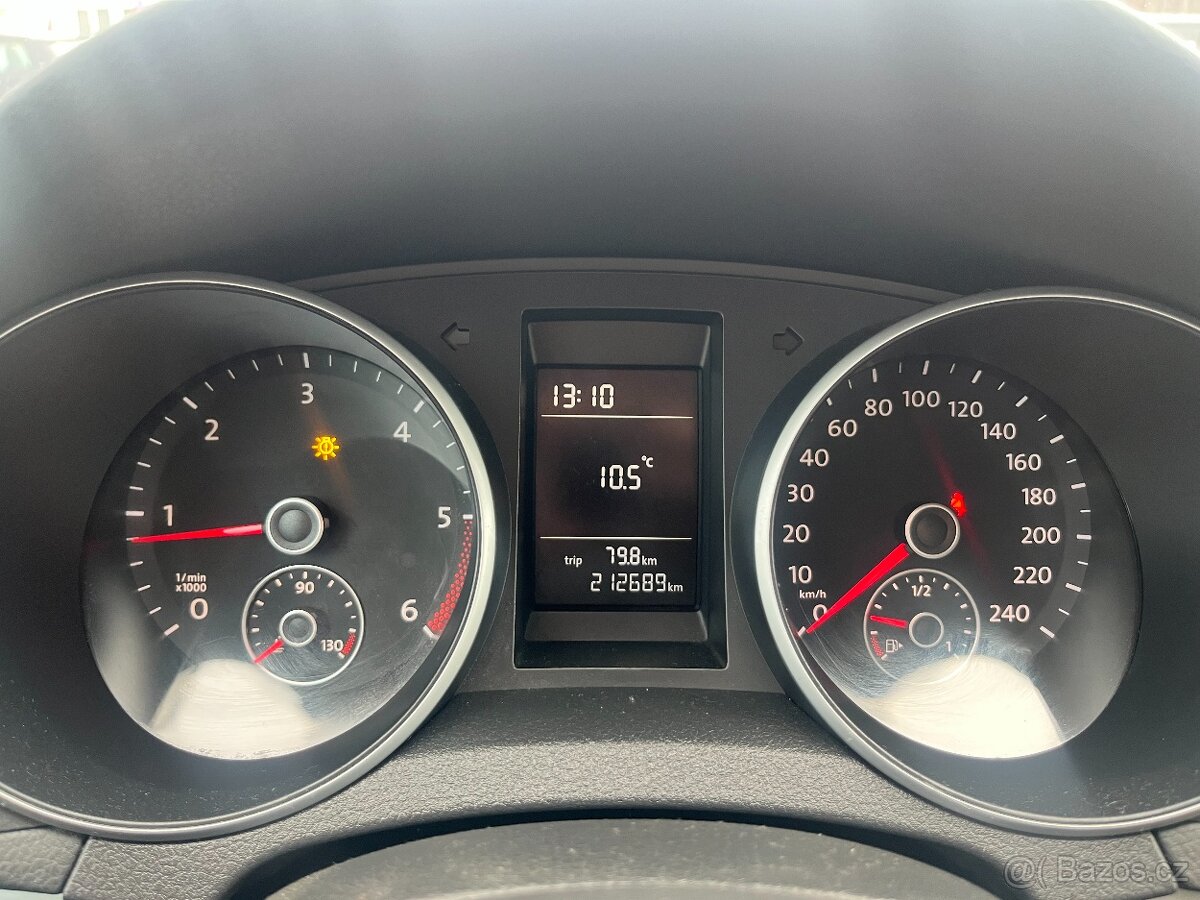 Volkswagen Golf 1.6TDi - 7