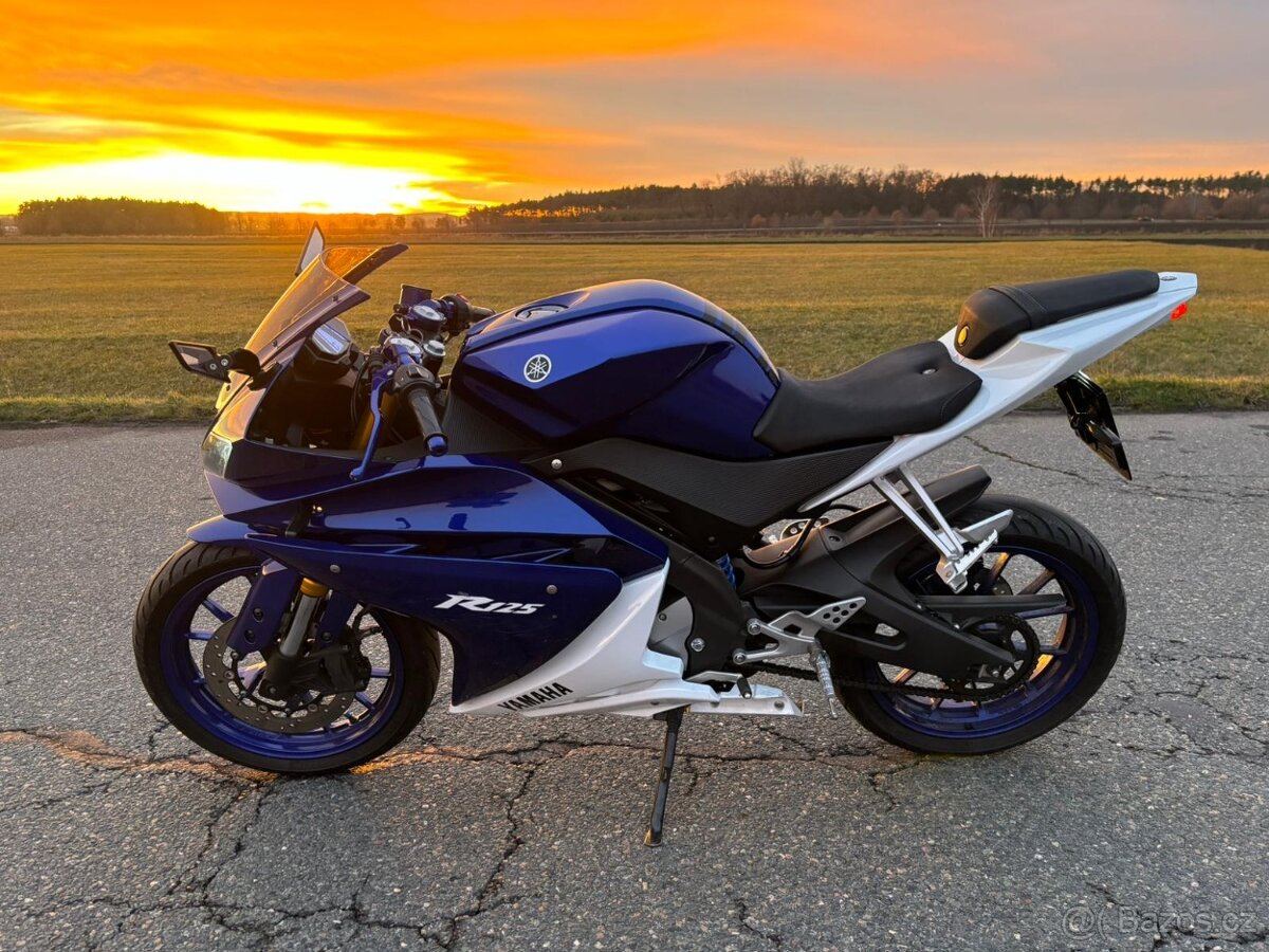 Yamaha yzf r125 2015 - 7