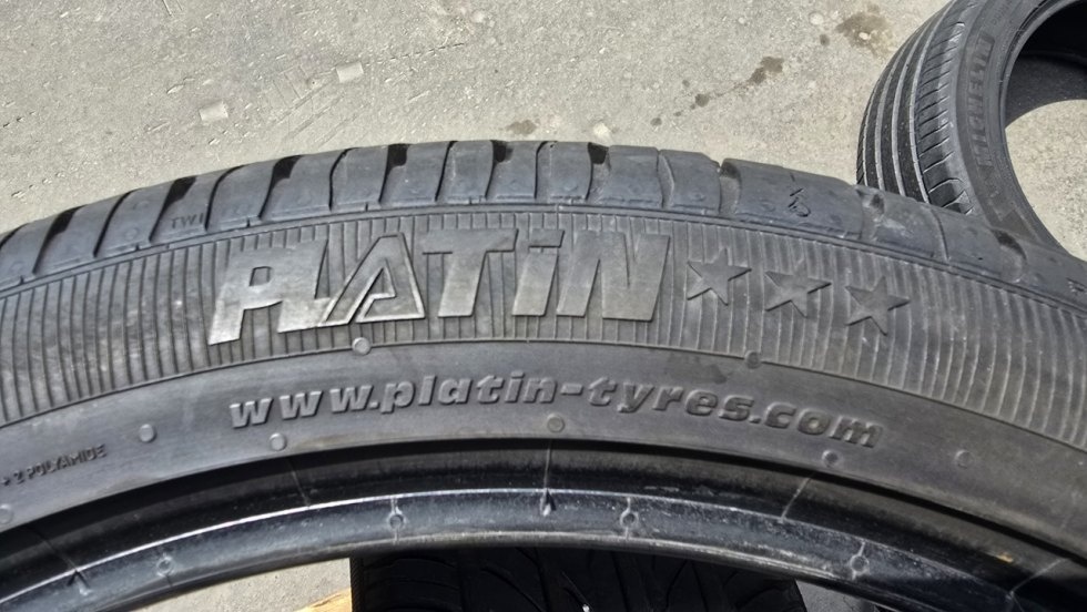 Letní pneu 245/40/18 Platin - 7