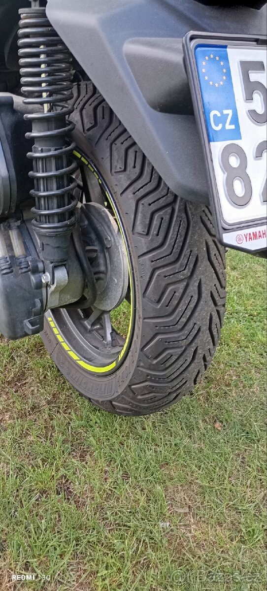 Yamaha Xmax 250 - 7