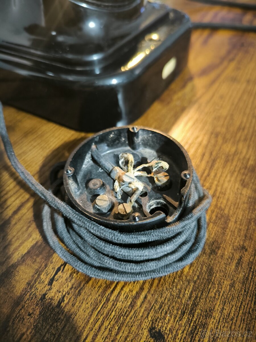 Historický telefon - 7