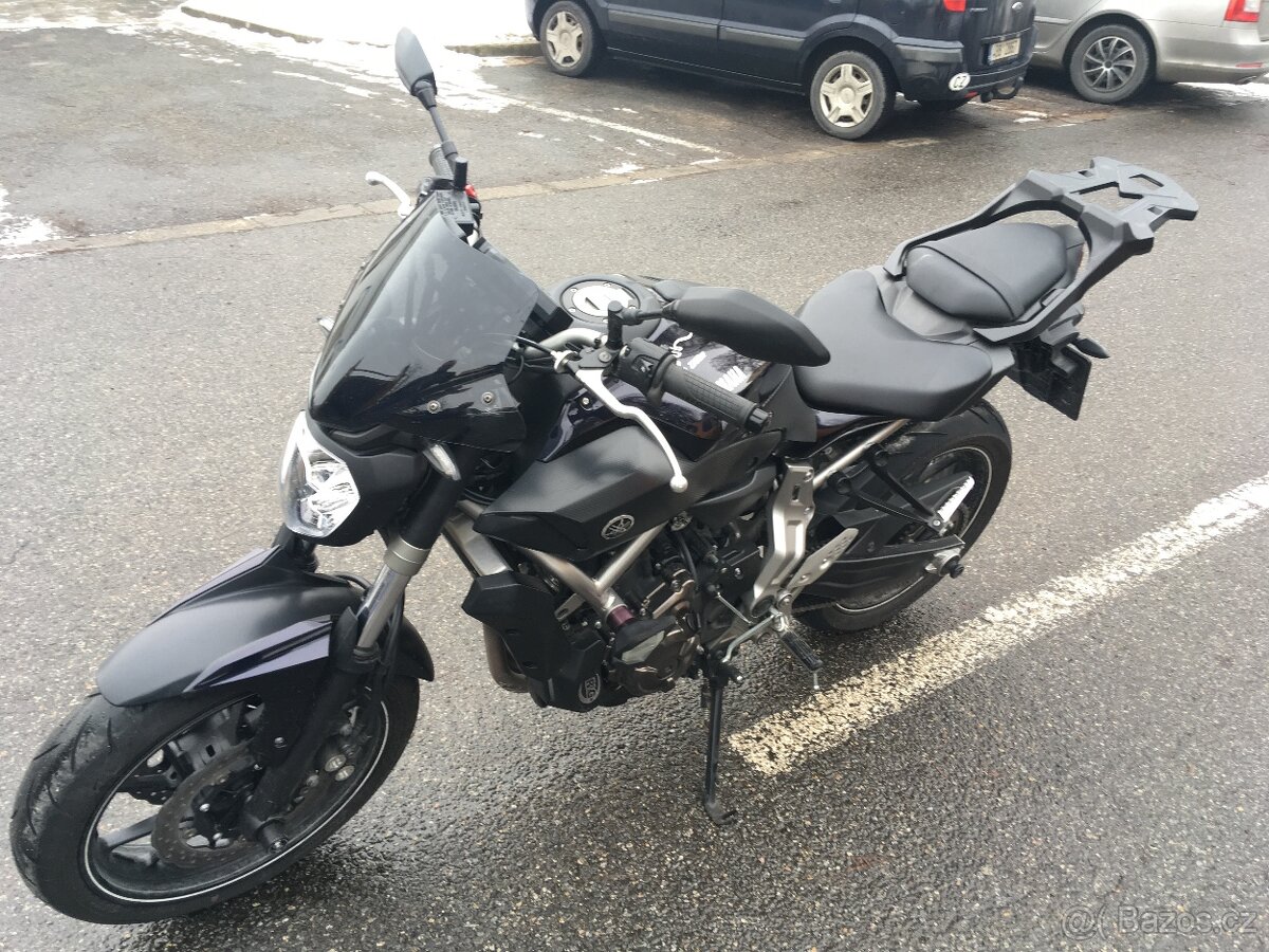 Yamaha MT-07 | 2015 | 29 tis. km | Mivv | kufr | TOP stav - 7