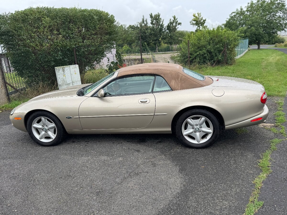 JAGUAR XK8 CABRIO 4,0i V8 🏎️🏎️🏎️ - 7