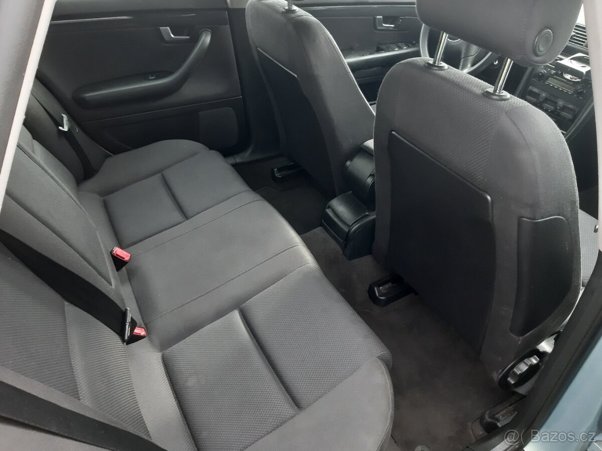 Audi a4 2.4i - 7