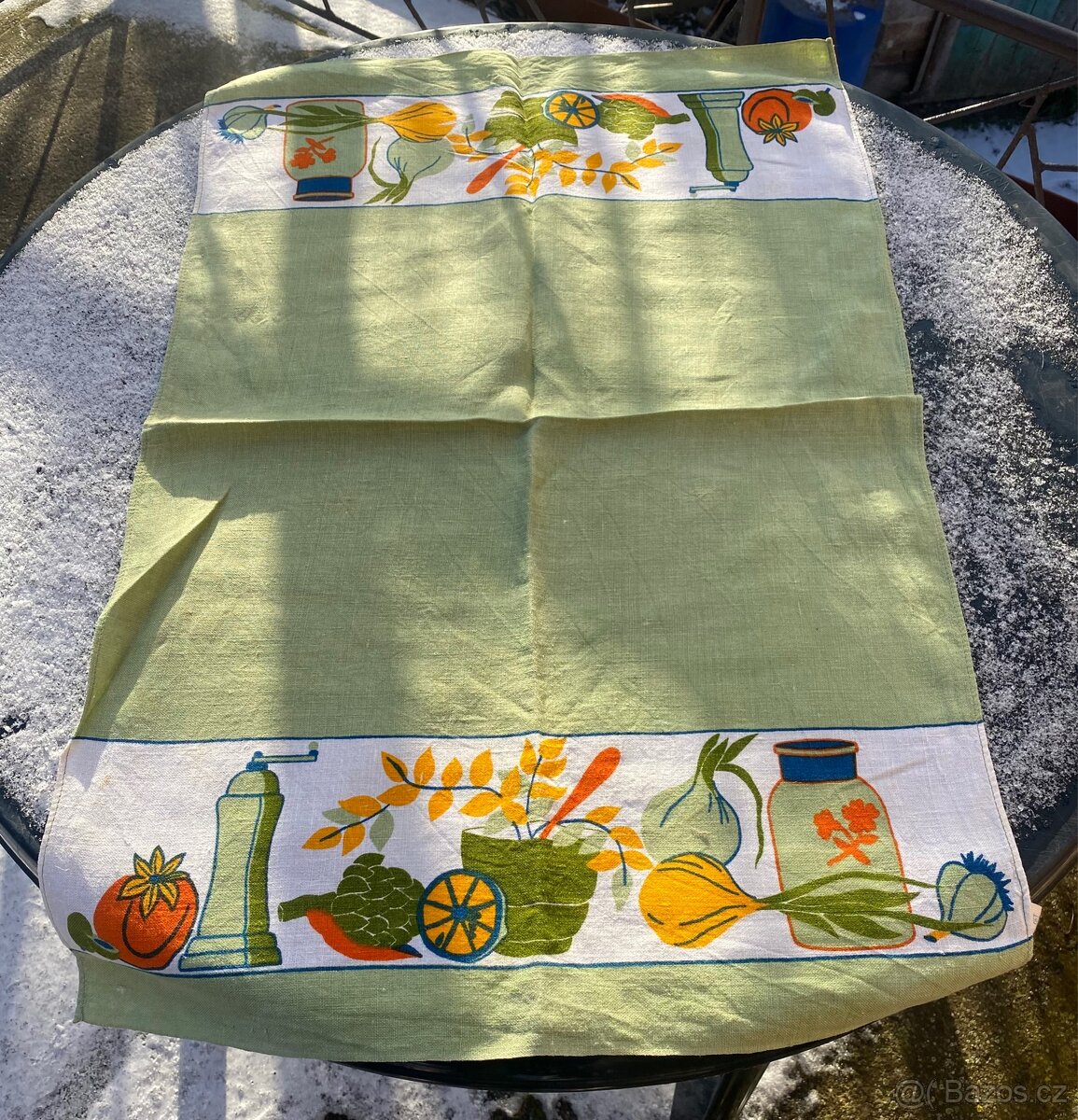 Ubrusy kulaté, útěrky, zástěrka - 7