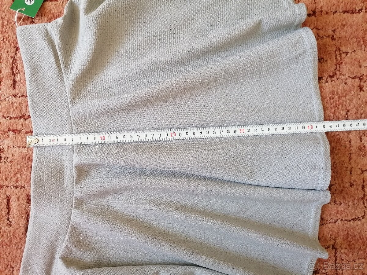 Nová šedo-stříbrná minisukně Urban Coco - 7