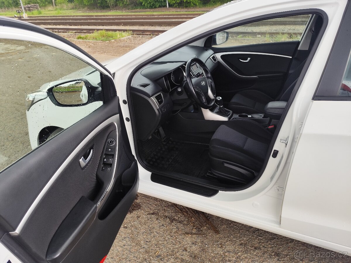 Hyundai i30 1.4i - 7