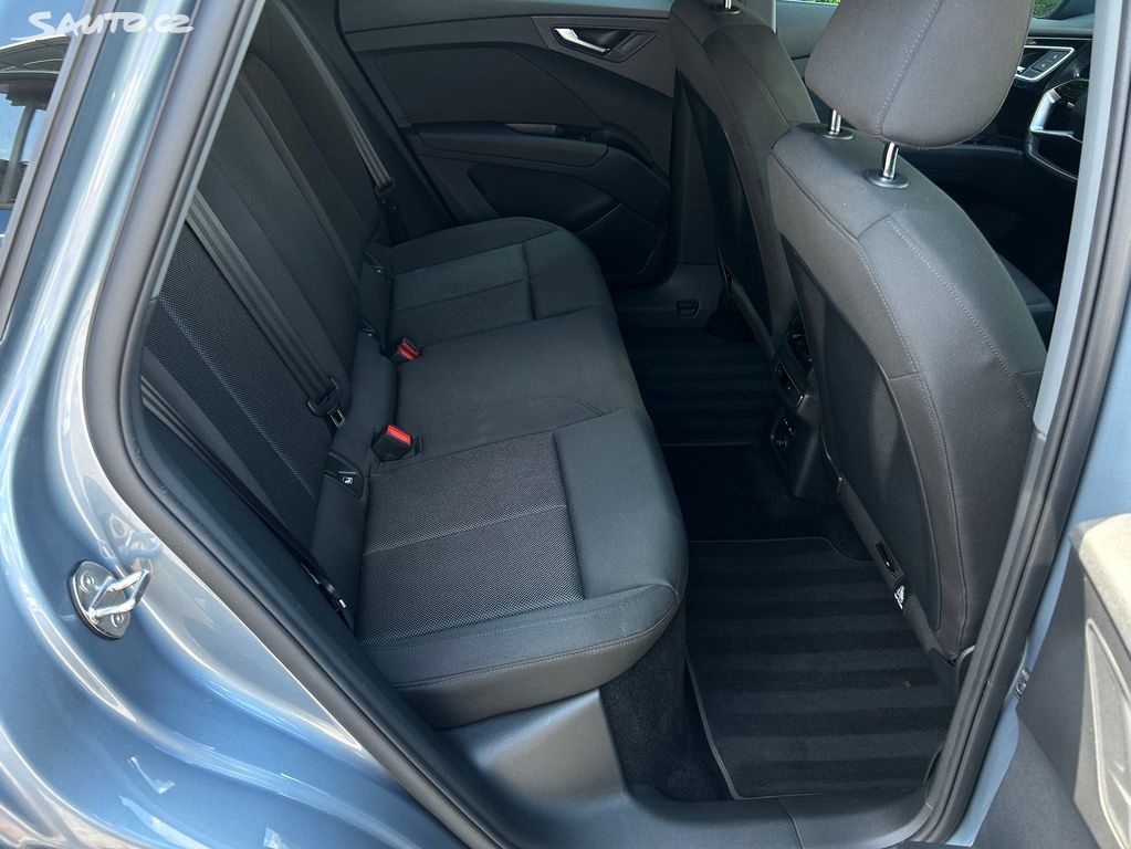 Audi Q4, 35 e-tron / ODPOČET DPH - 7