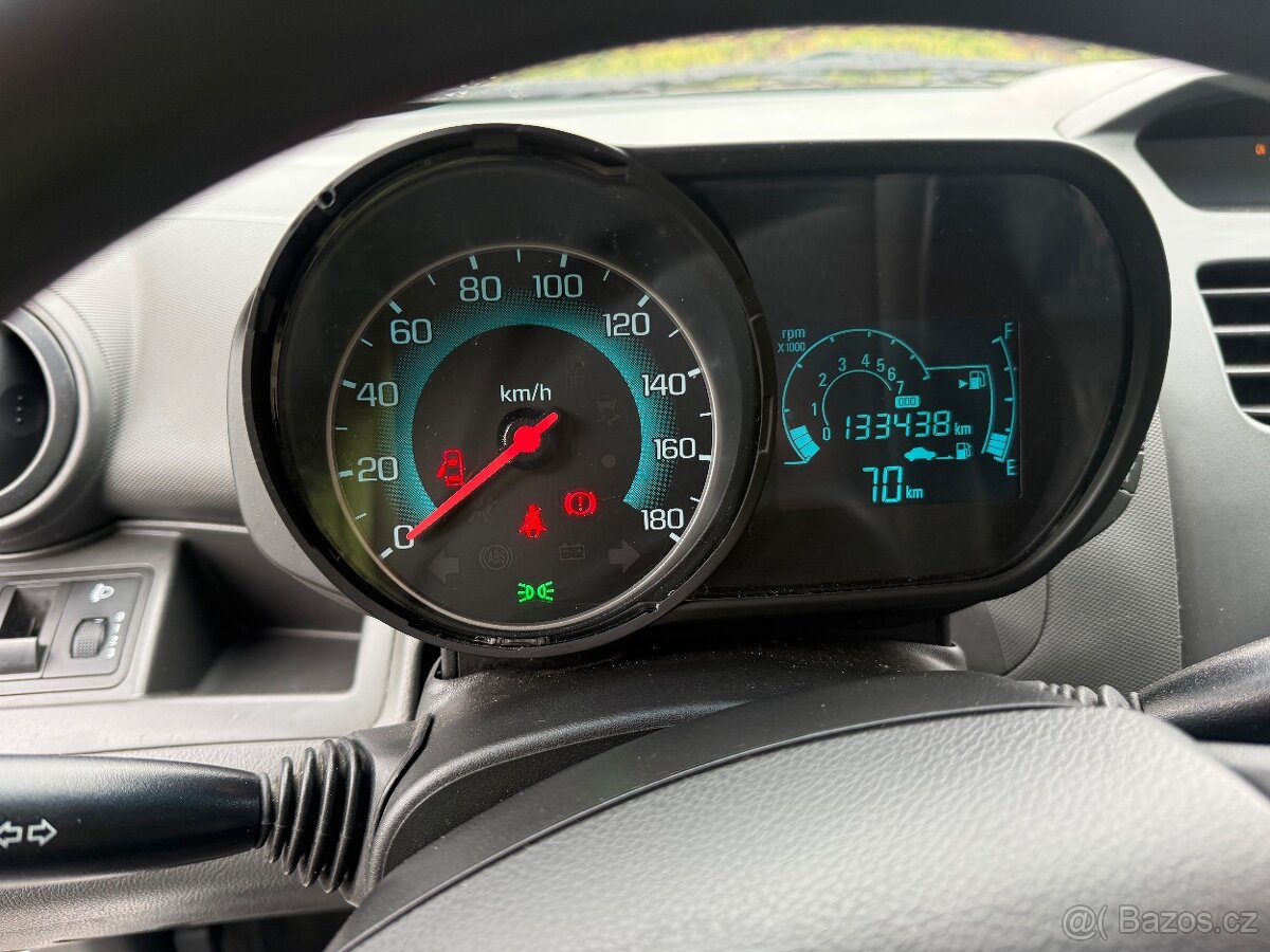 Chevrolet Spark 1.0 m300 2013 - 7