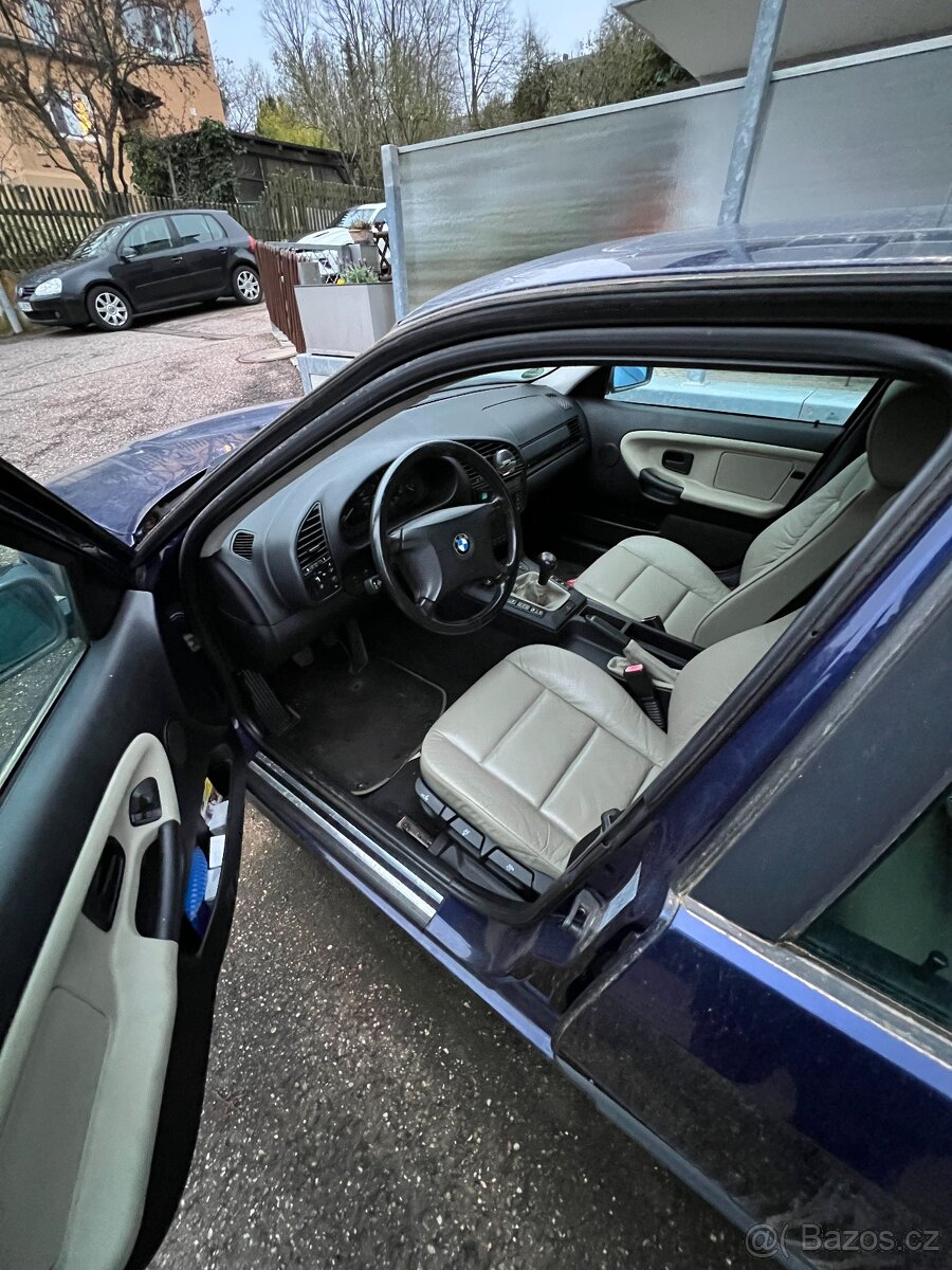 BMW E36 320i - 7