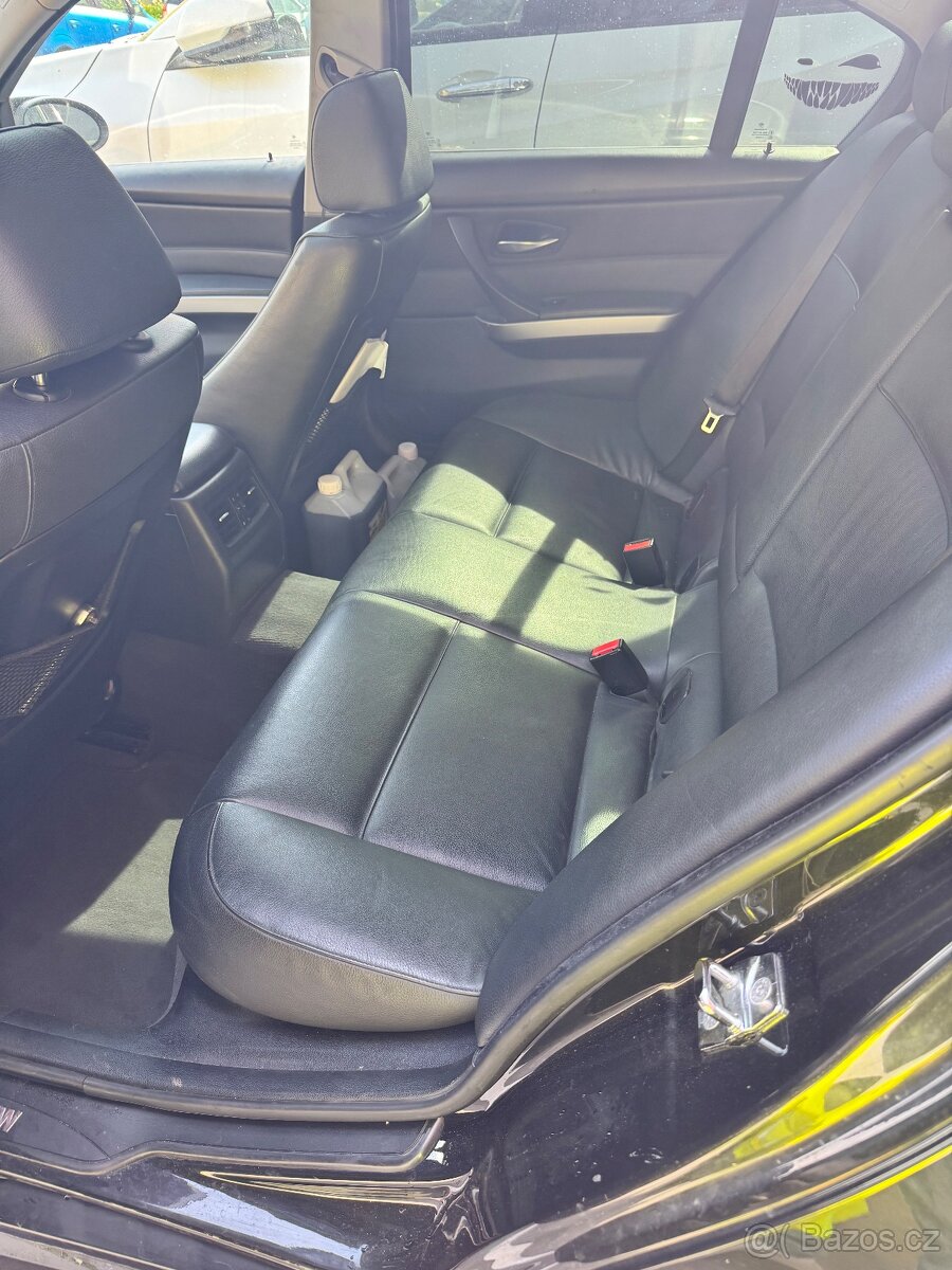 BMW 325i (E90) 2005 – automat, výbava, nová STK - 7