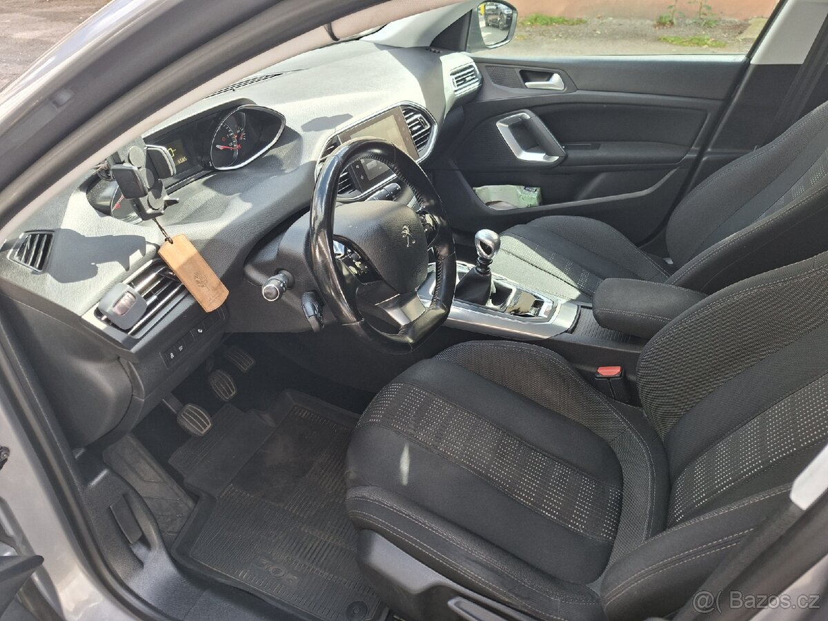 Peugeot 308 SW 1.6 BlueHDi, 6 st. manuál, Allure, 88kW - 7
