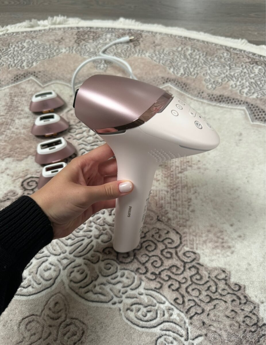PHILIPS Lumea IPL epilátor 9900 - 7