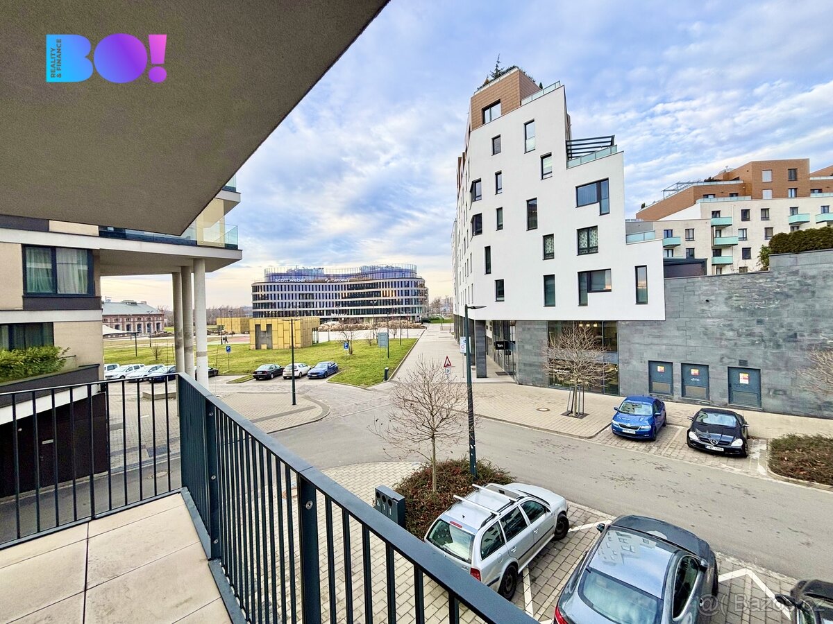 Pronájem bytu 2+kk, 59 m² s parkovacím místem a lodžií 6 m², - 7