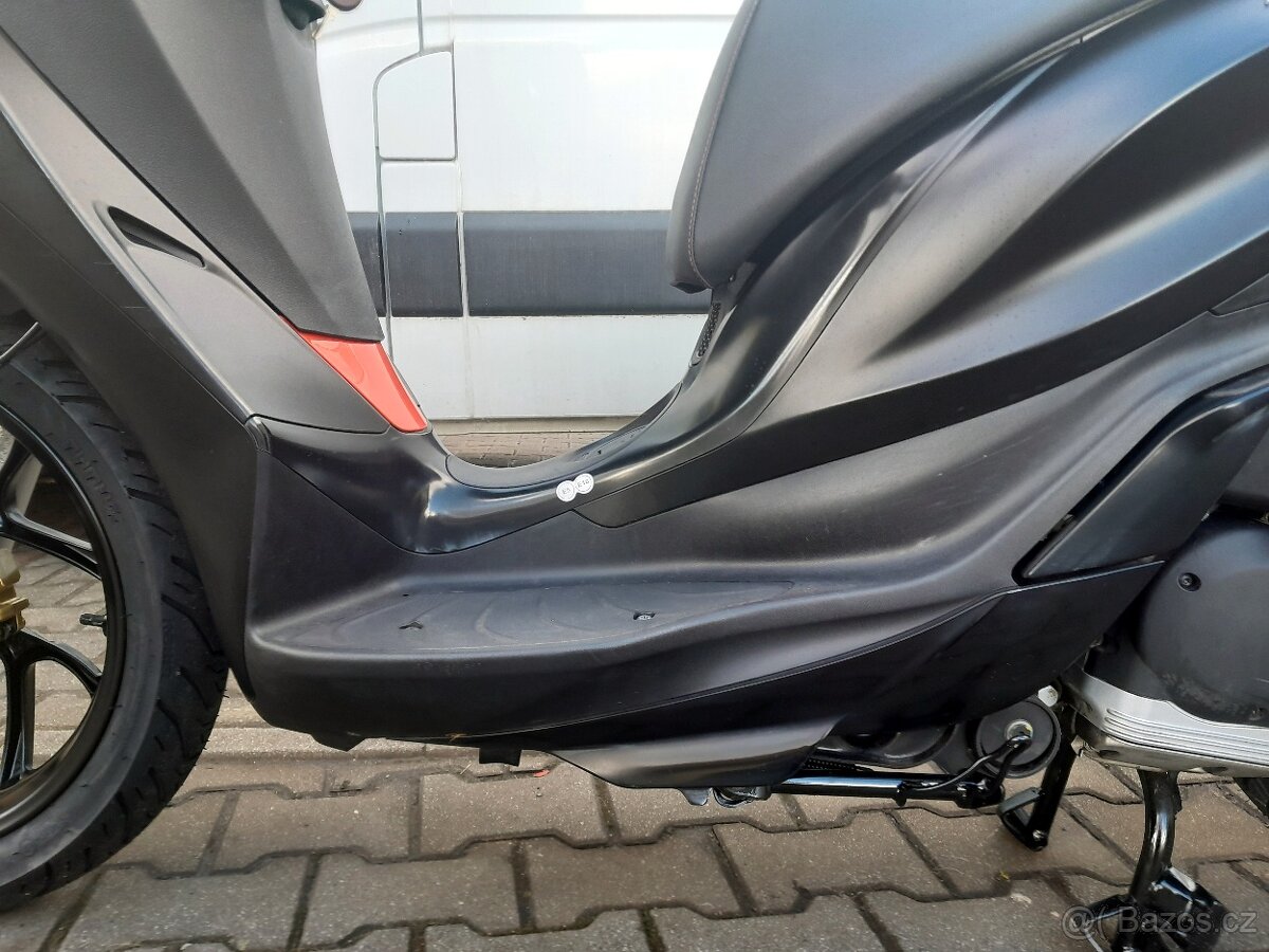 Piaggio Medley S 125i ABS - 7