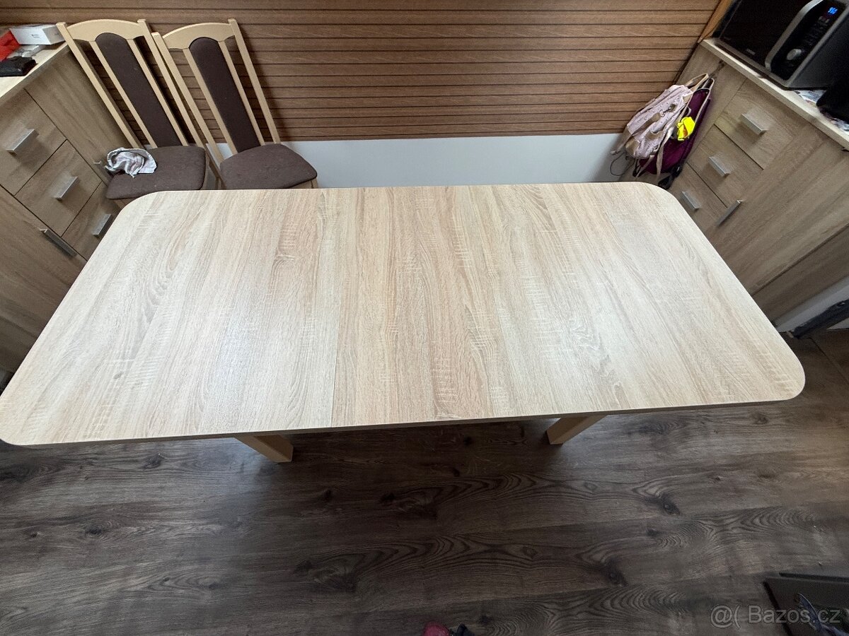 Stůl se 6 židlemi - 7