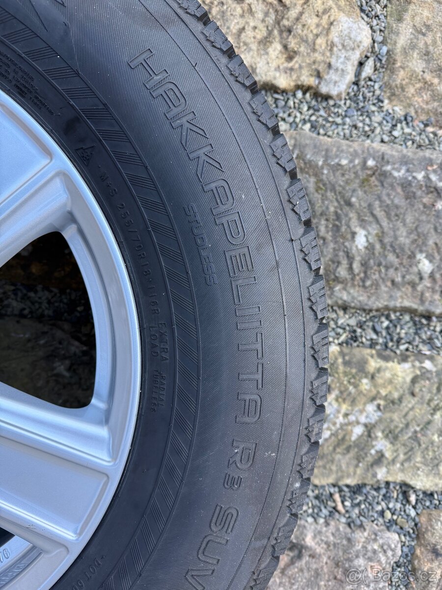 Jeep Wrangler 18 kola, zimní pneu 90%, čidla tlaku TMPS - 7