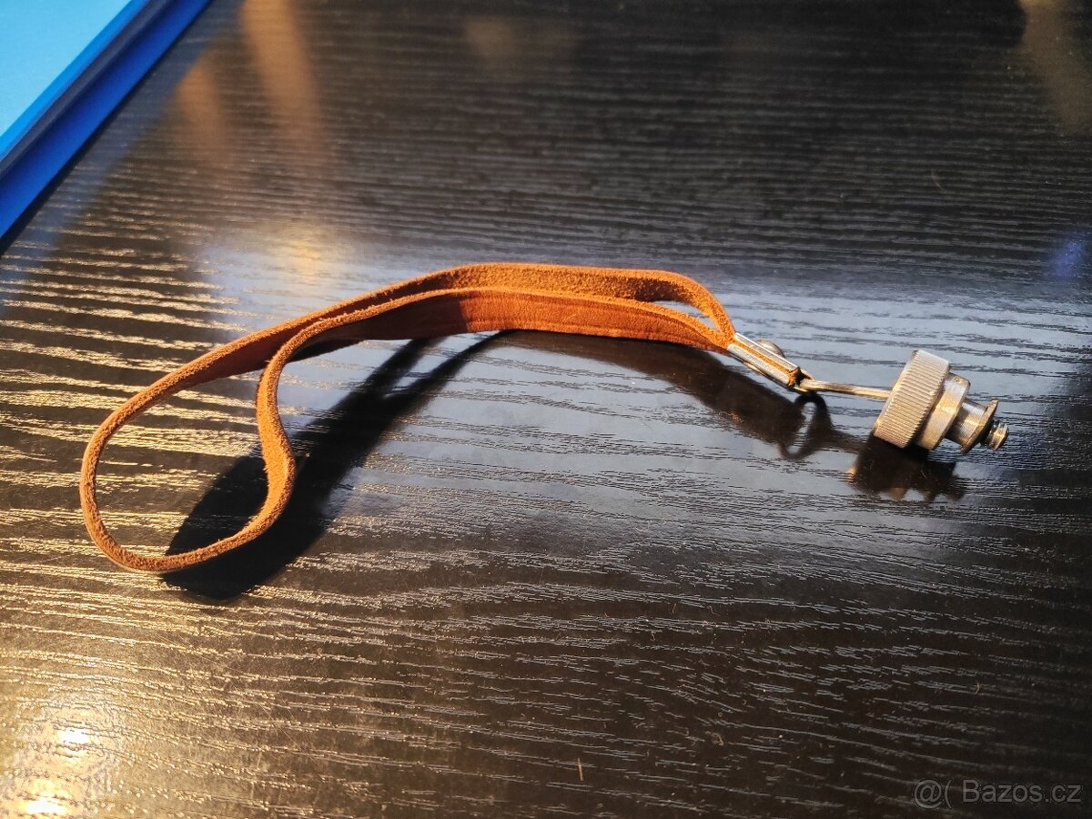 QUARZ DS8-M je 8mm filmová kamera - 7