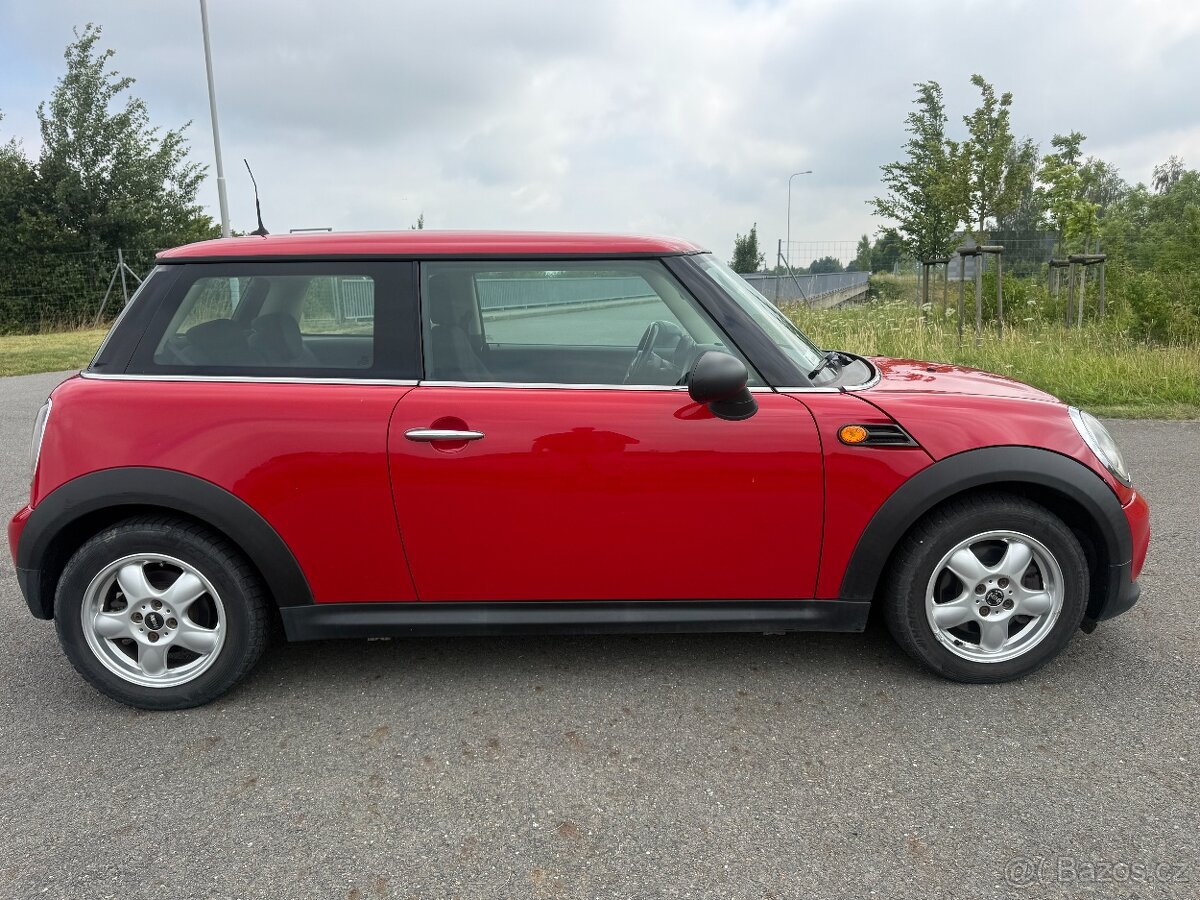 Mini One 1,6 R56 55kW 2011 - 7