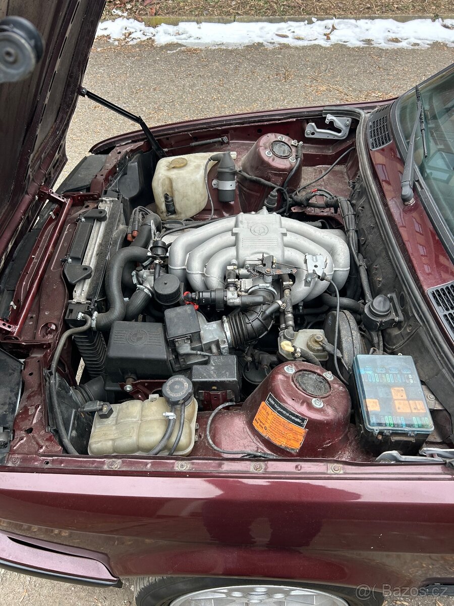 Prodam BMW e30 kupe 320i - 7