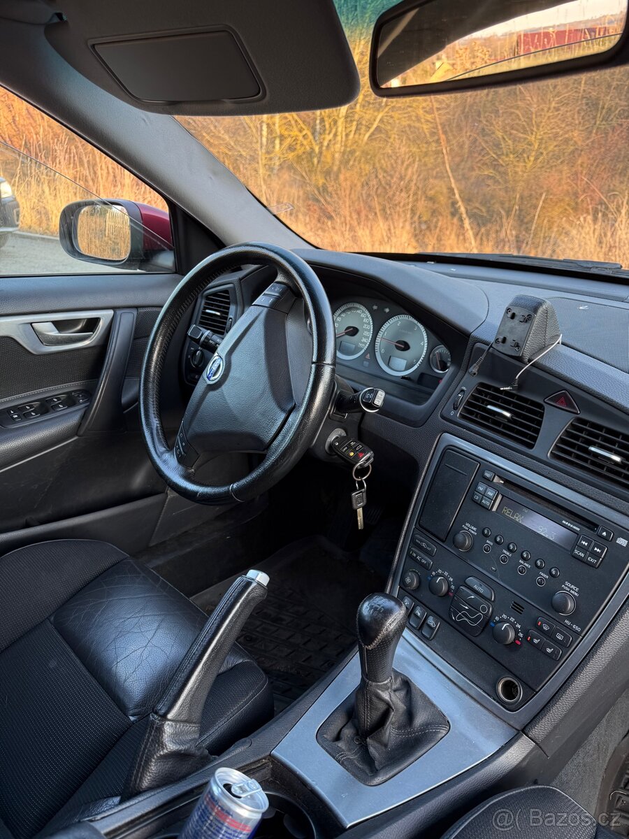 Volvo V70 D5 136kw ND - 7