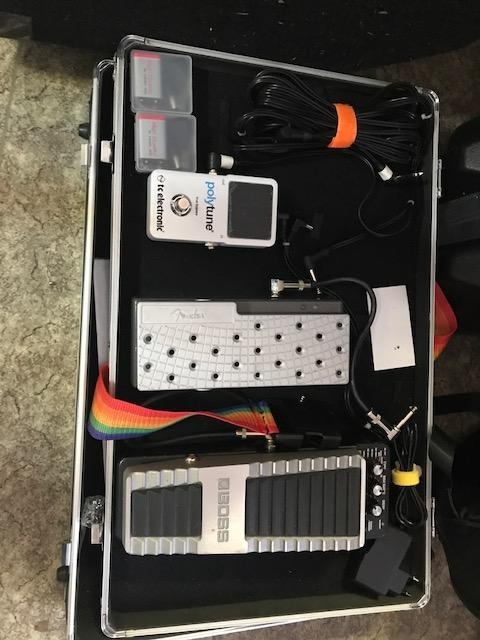 Baskytary Cort , Squier, Ibanez, SX 4 a 5  i p - 7