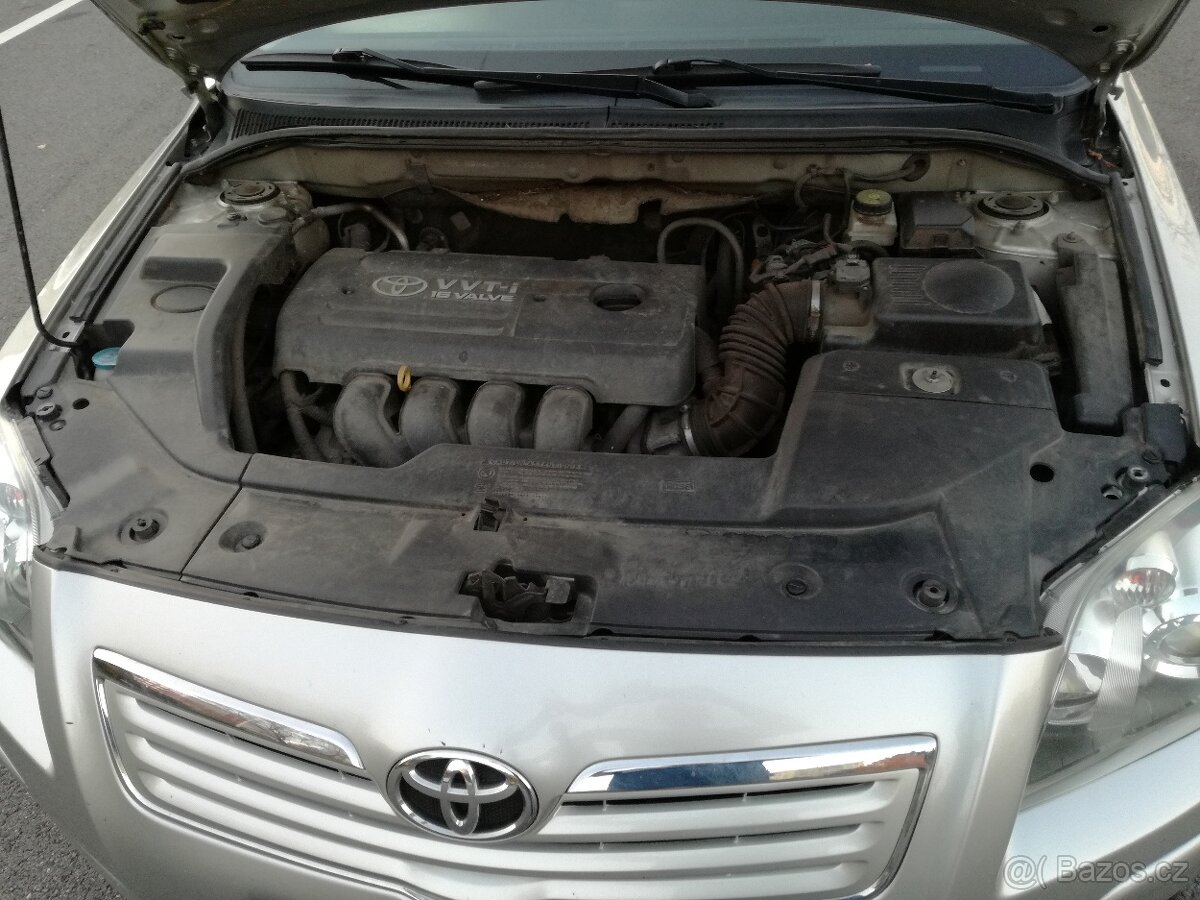 Osobní automobil Toyota Avensis 1,8 sedan - 7