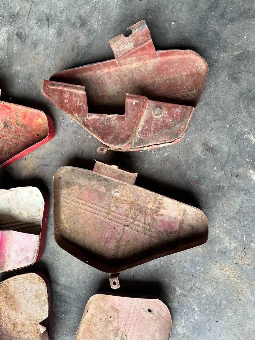 Predám kastlíky schránky, boční kryty JAWA 350/634 - 7