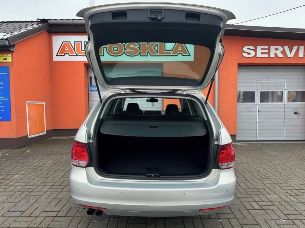 Volkswagen Golf, 1.4 TSI 90KW 1.maj.,NAVI - 7